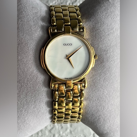 Gucci Other - Gucci 3400M Men’s or Unisex MOTHER OF PEARL Watch gold plated.